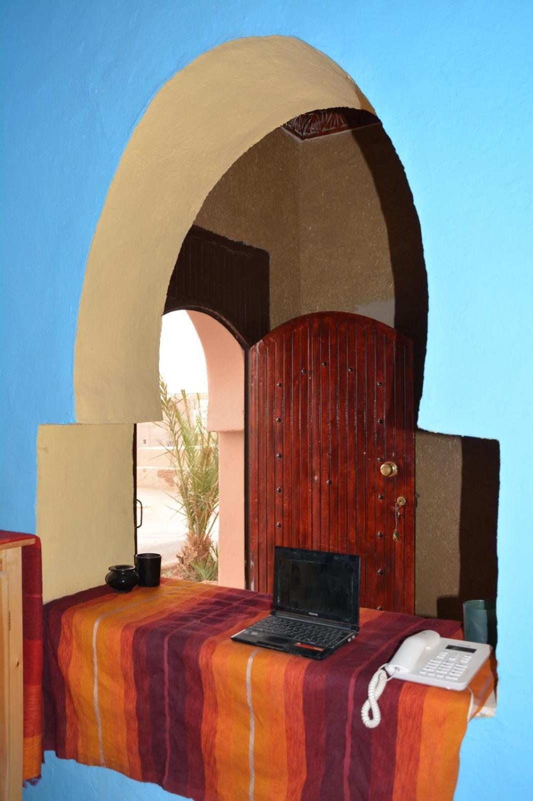 Sahara House Hotel Merzouga Bagian luar foto