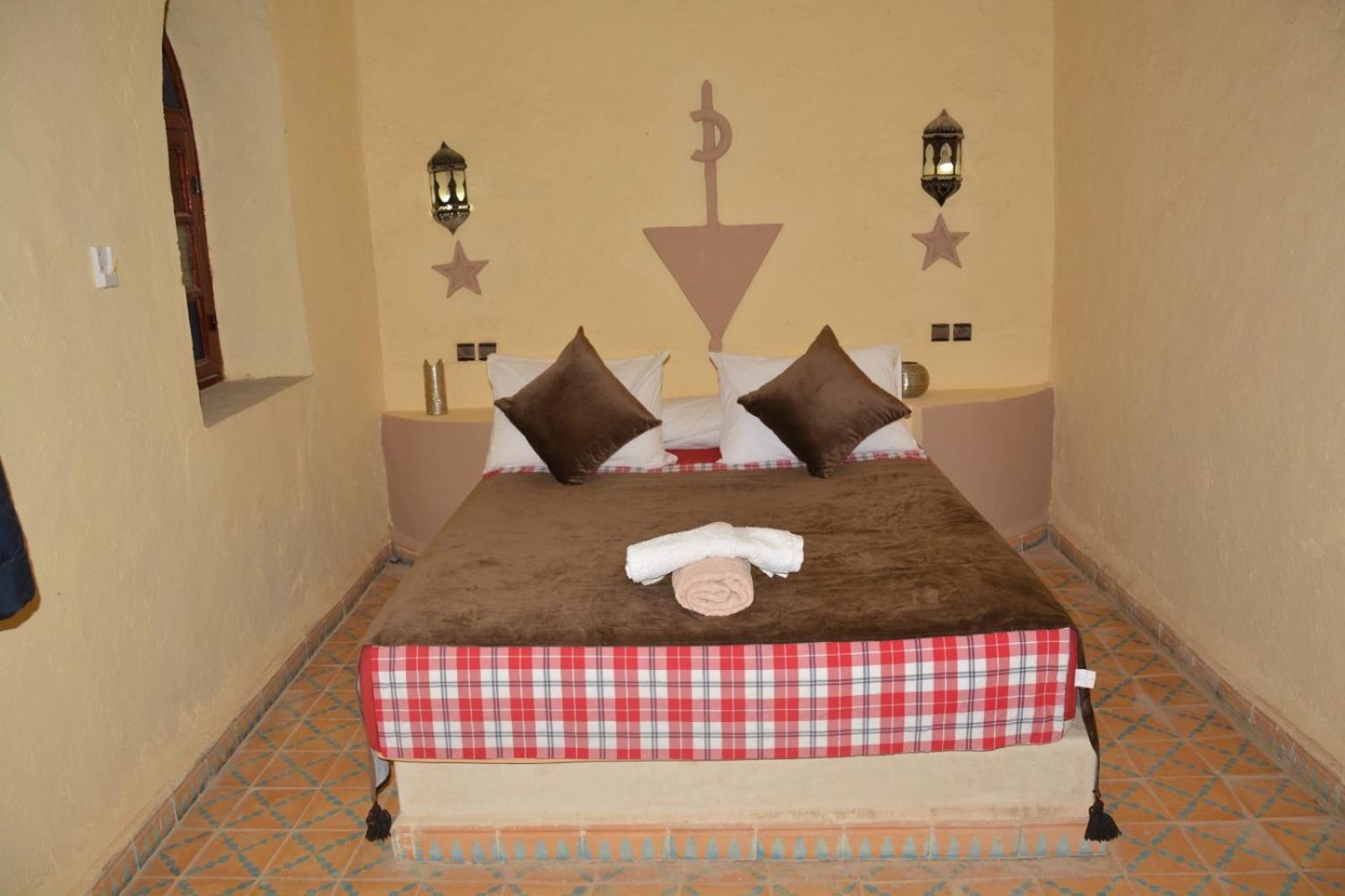 Sahara House Hotel Merzouga Bagian luar foto