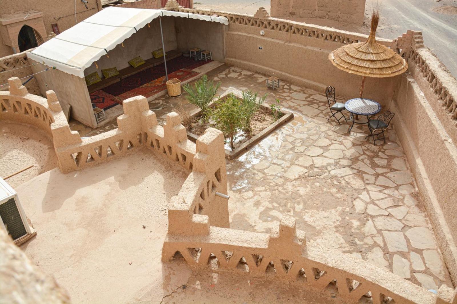 Sahara House Hotel Merzouga Bagian luar foto